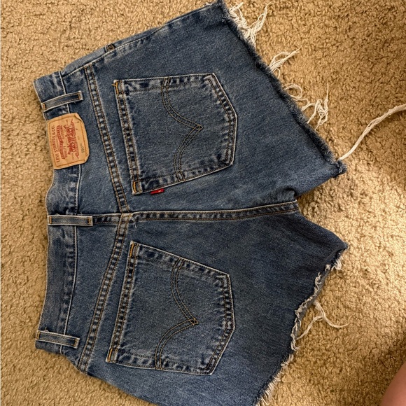 Levi's - Picture 2 of 2